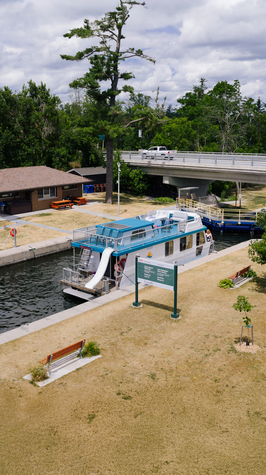 Boat tours (scenic)