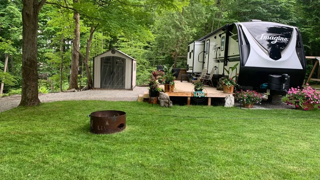 head-lake-rv-park-seasonal-trailer-site